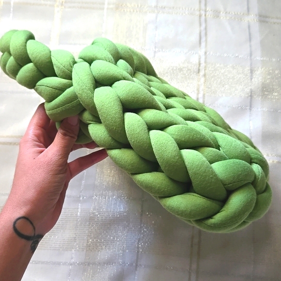 Green Chunky Cable Knit Bag - Picture 5 of 10